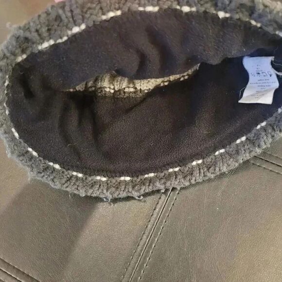 Turtle Fur Beanie Adult Knit Winter Cap with Pom Fleece Lined Black Striped - Picture 5 of 6